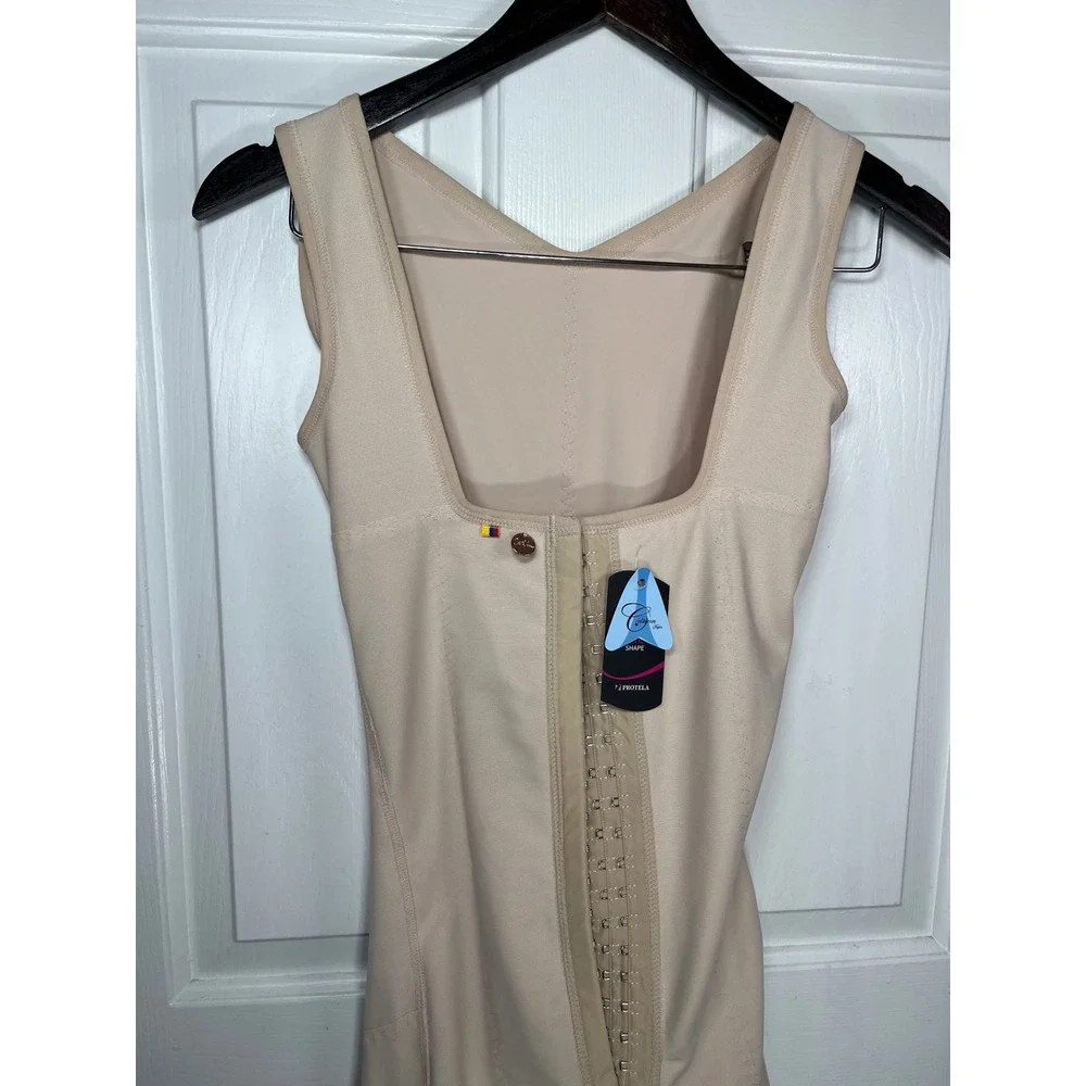 Cathleen Fajas NWT Perfect Shape Bodysuit L Beige Hook Eye Compression Shaper